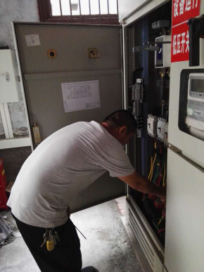 綜合部開(kāi)展8月汛期安全生產(chǎn)檢查