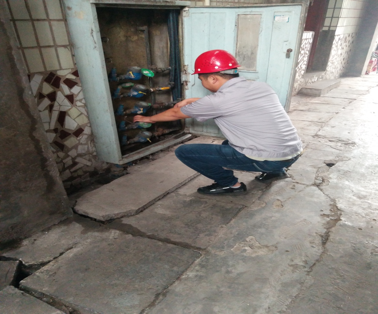 盡心服務(wù),只為您滿意                           ----營銷部服務(wù)紀(jì)實(shí)